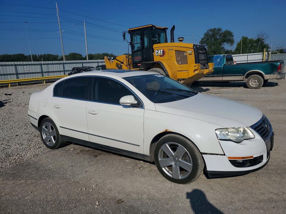 Photo 4 from auction – 2008 VOLKSWAGEN PASSAT with VIN WVWAK73C18E211672