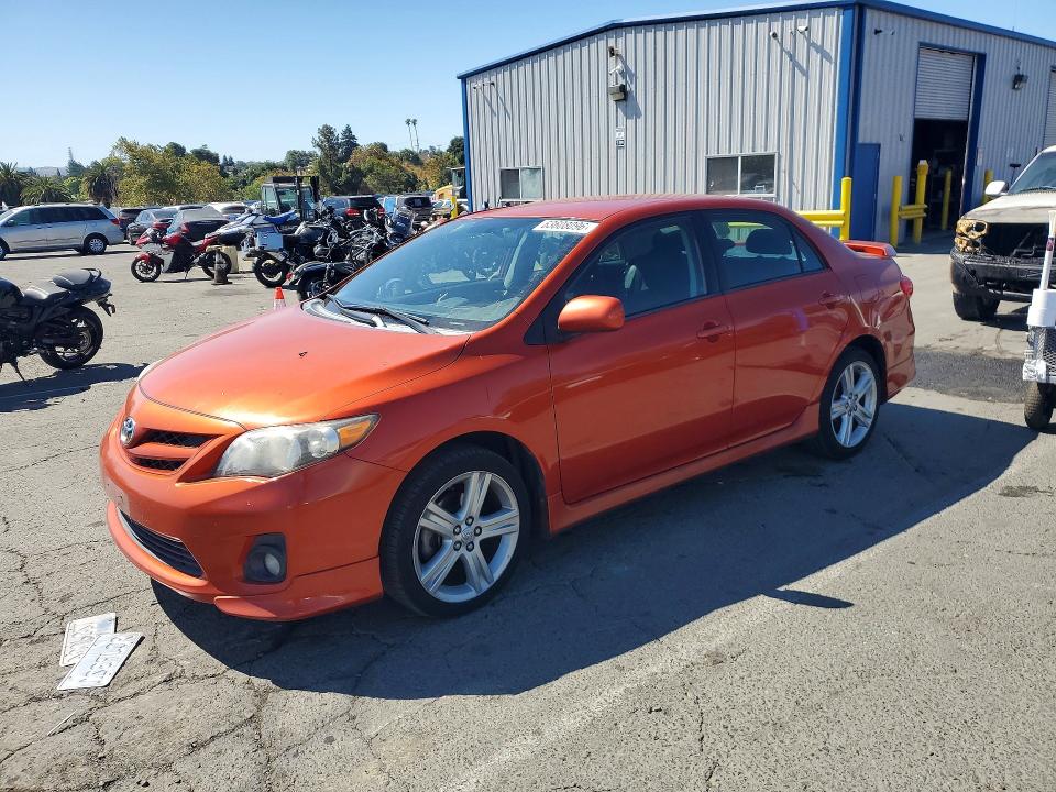 TOYOTA COROLLA 2013 with VIN 2T1BU4EE8DC095881 - Photo from auction
