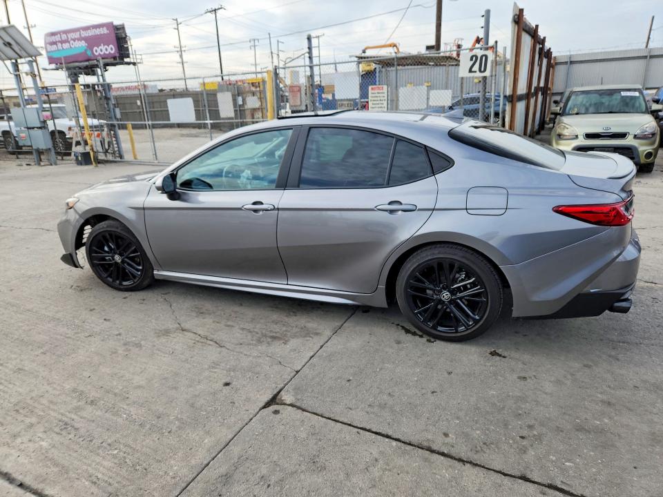 Photo 2 from auction – 2025 TOYOTA CAMRY with VIN 4T1DAACK0SU622171