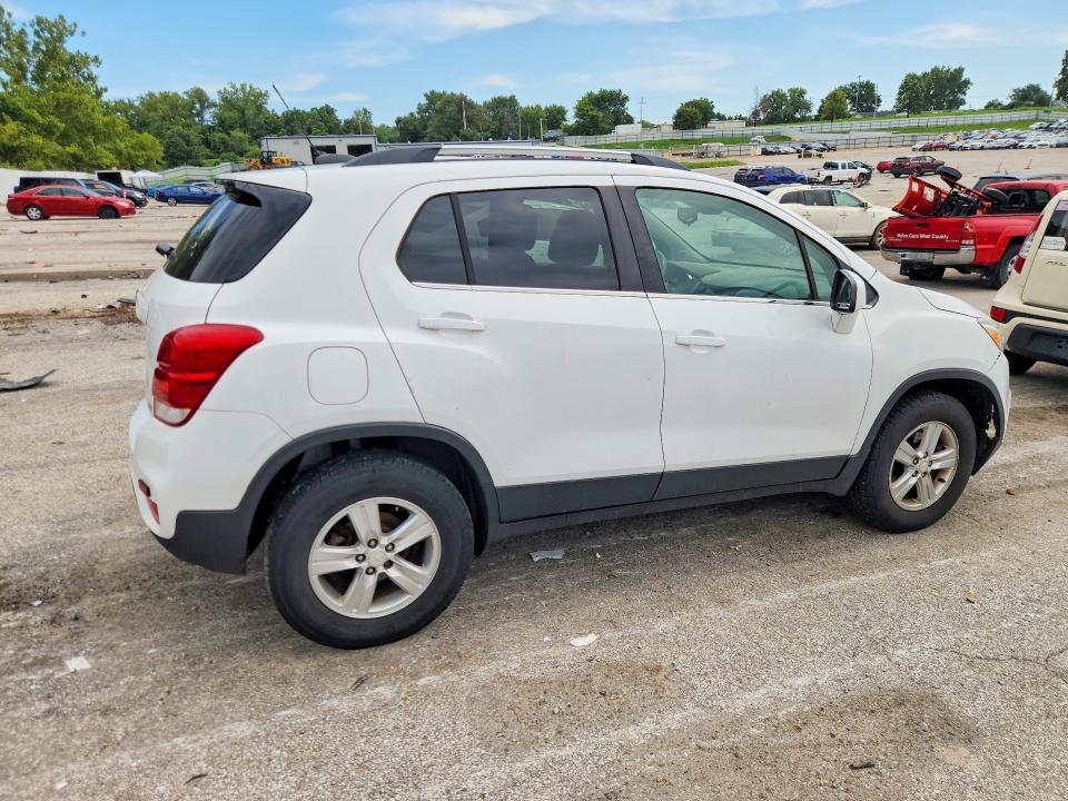 Photo 3 from auction – 2018 CHEVROLET TRAX with VIN 3GNCJPSB0JL147738