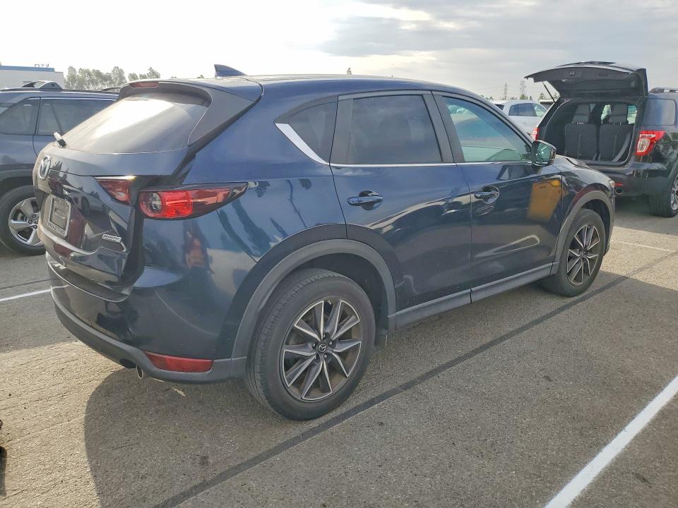 Photo 3 from auction – 2018 MAZDA CX-5 with VIN JM3KFACM3J0470186