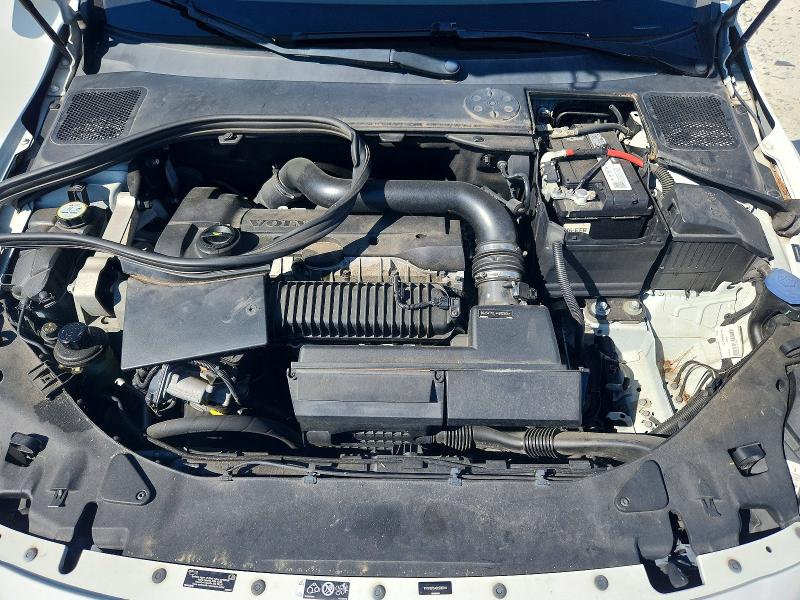 Photo 11 from auction – 2013 VOLVO S60 with VIN YV1612FS4D2206311