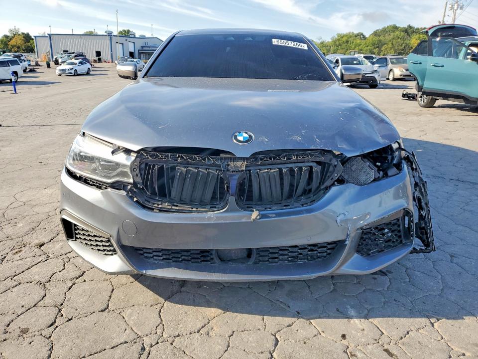Снимка 5 от търг – 2018 BMW M550XI с VIN WBAJB9C51JB034932