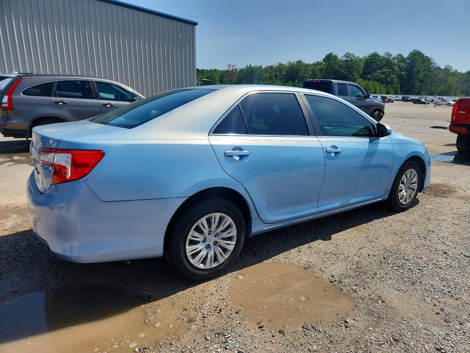 Photo 3 from auction – 2012 TOYOTA CAMRY with VIN 4T1BF1FK7CU527936