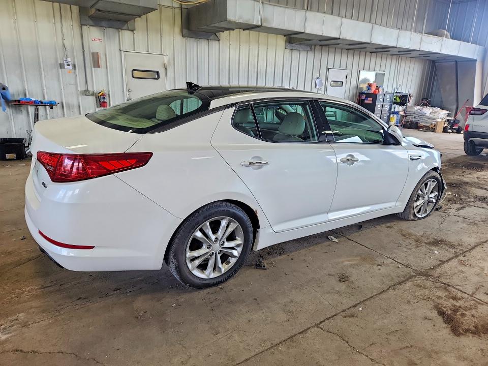 Zdjęcie 3 z aukcji – 2013 KIA OPTIMA z VIN 5XXGN4A78DG223460