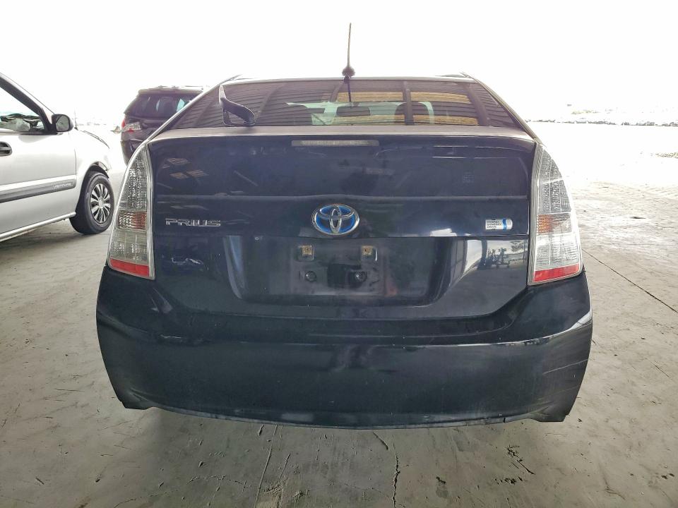 Photo 6 from auction – 2011 TOYOTA PRIUS with VIN JTDKN3DU0B0272737