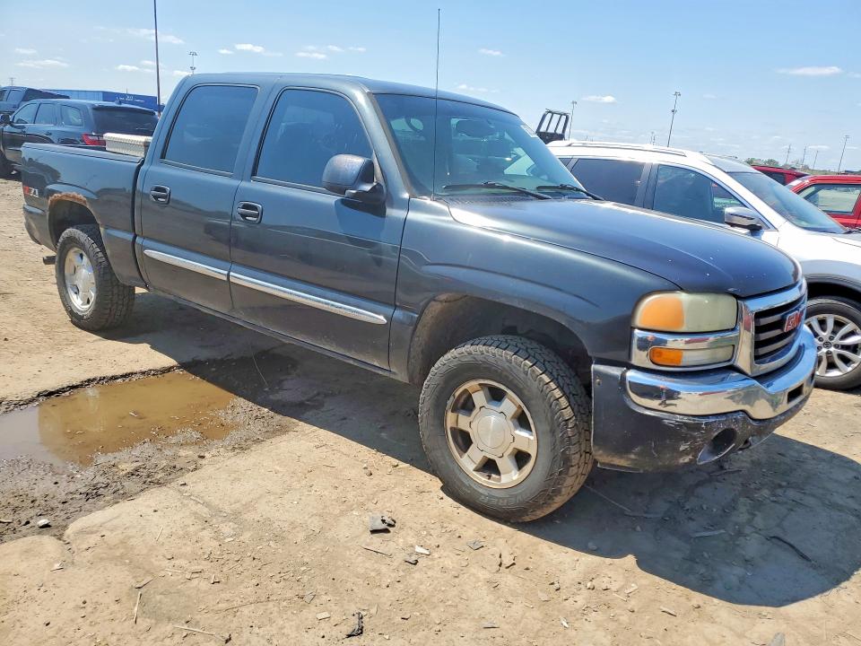 Photo 4 from auction – 2005 GMC NEW SIERRA with VIN 2GTEK13T551145204