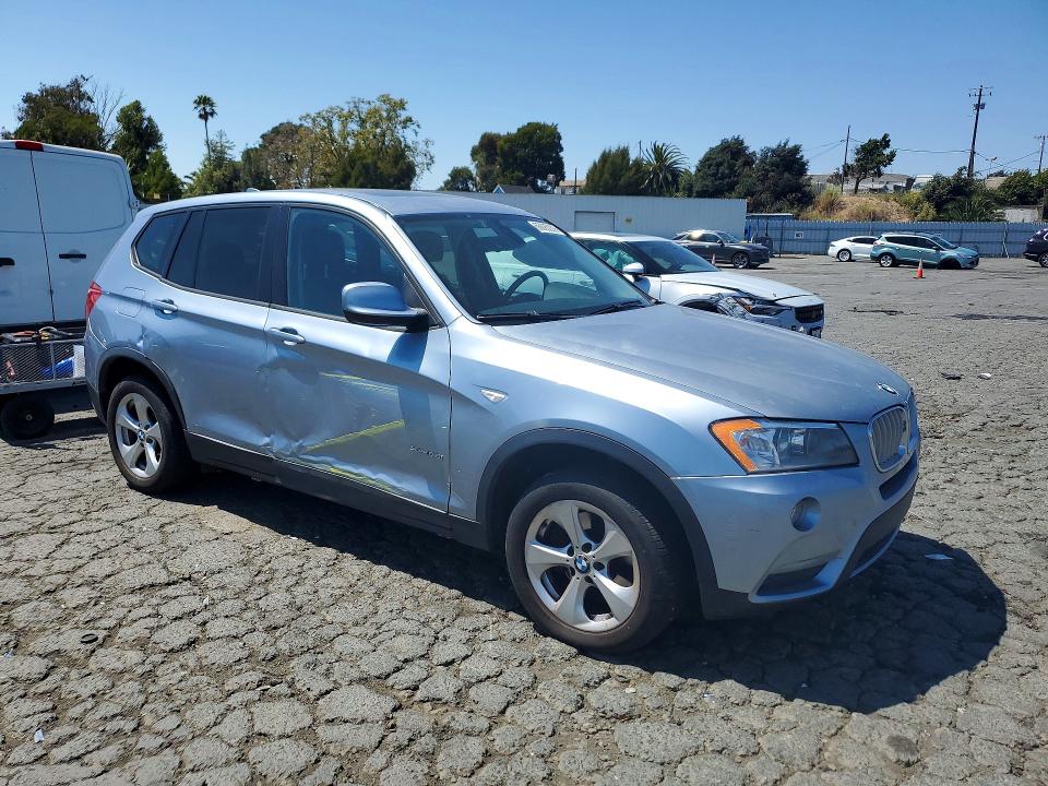 صورة رقم 4 من المزاد - 2011 BMW X3 مع VIN 5UXWX5C57BL703458