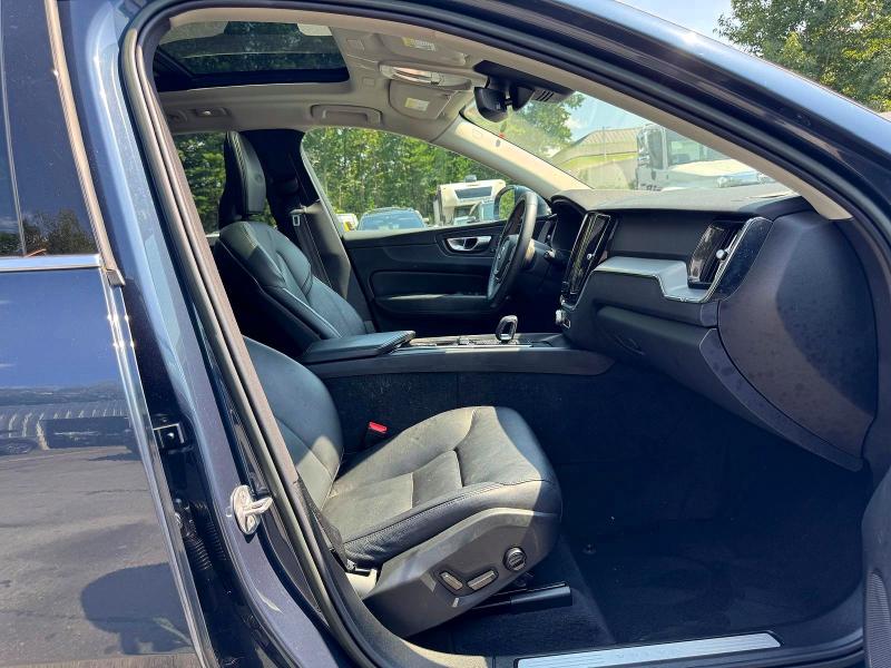 Photo 8 from auction – 2023 VOLVO XC60 with VIN YV4L12RVXP1340858