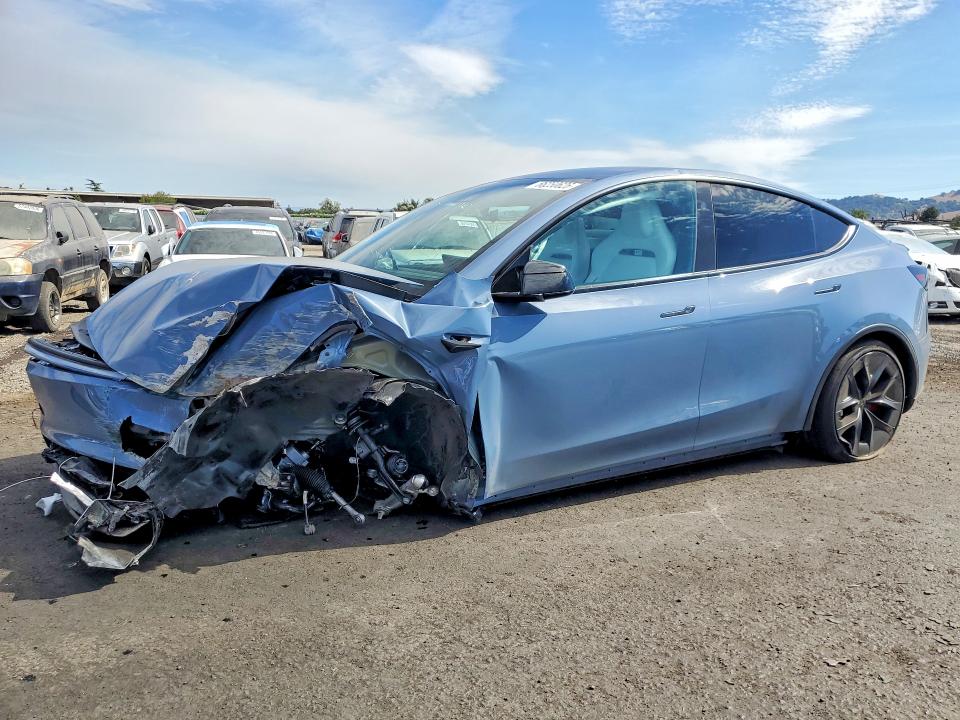 TESLA MODEL Y 2026 с VIN 7SAYGDET1TA735178 - Снимка от търг