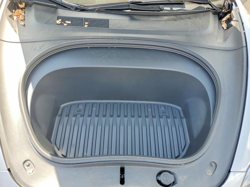 Photo 11 from auction – 2025 TESLA MODEL 3 with VIN 5YJ3E1EA8SF896476