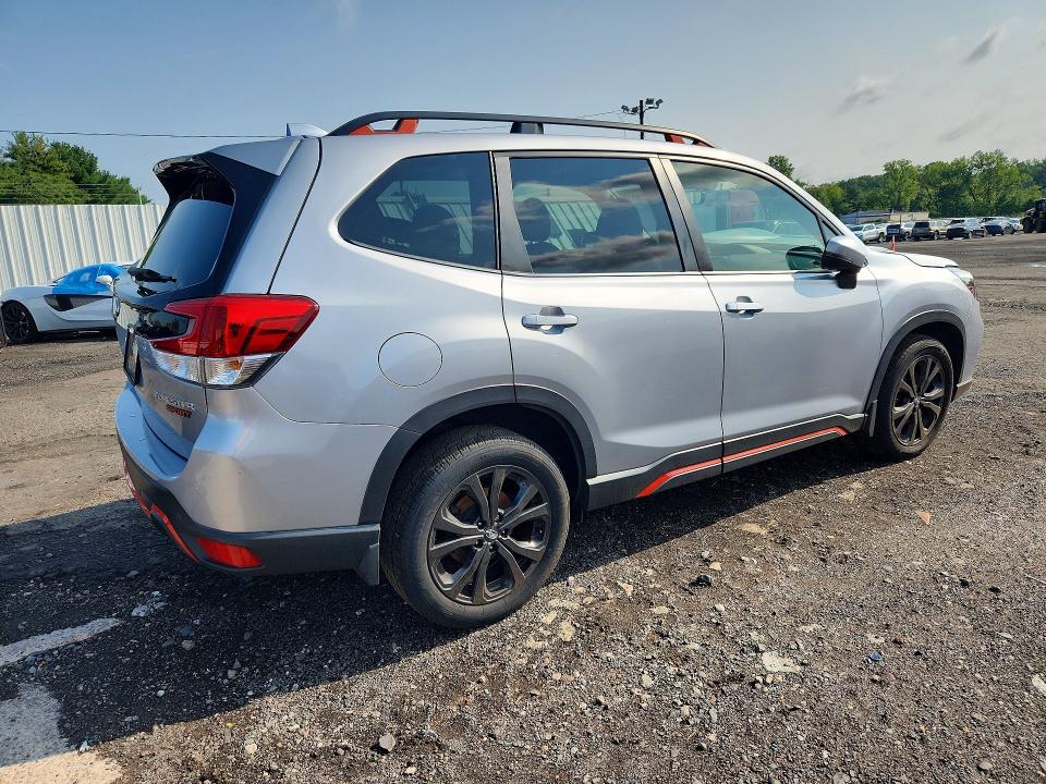 Photo 3 from auction – 2021 SUBARU FORESTER with VIN JF2SKARC2MH473607