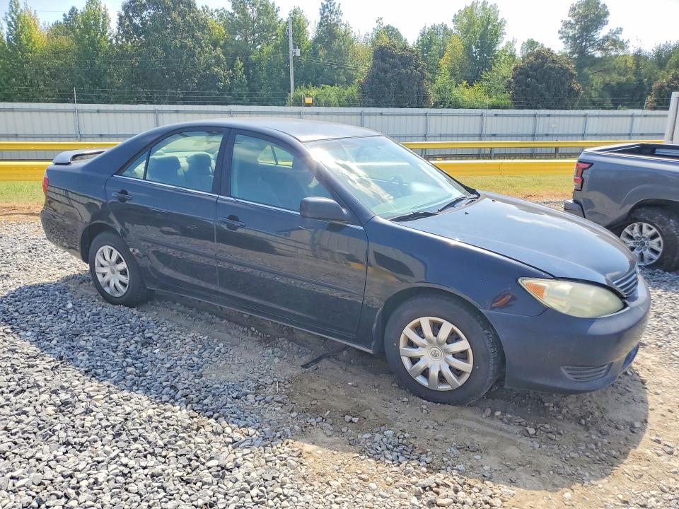Photo 4 from auction – 2005 TOYOTA CAMRY with VIN 4T1BE32KX5U613622