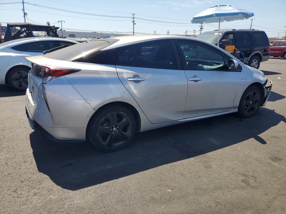 Photo 3 from auction – 2017 TOYOTA PRIUS with VIN JTDKARFU4H3541003