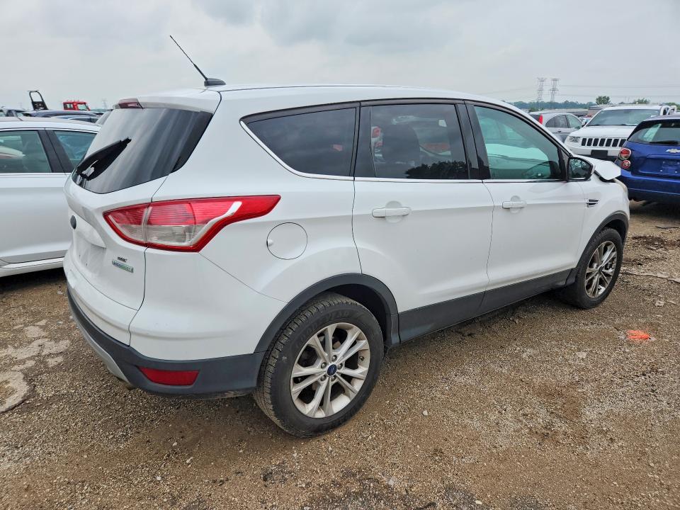Photo 3 from auction – 2013 FORD ESCAPE with VIN 1FMCU0GX5DUD47659