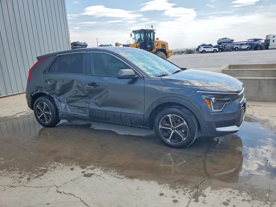 Photo 4 from auction – 2026 KIA NIRO with VIN KNDCP3LE2T5341327