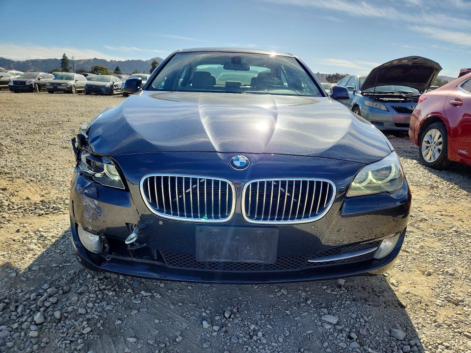 Photo 5 from auction – 2012 BMW 528 with VIN WBAXG5C57CDX03555