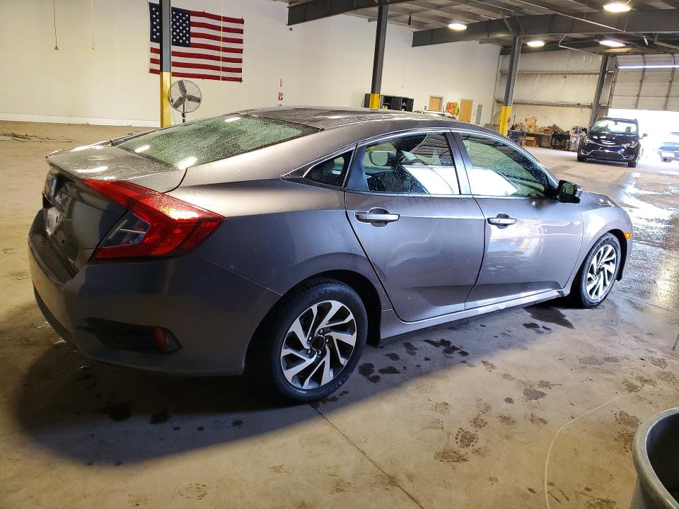 Photo 3 from auction – 2016 HONDA CIVIC with VIN 19XFC2F76GE030400