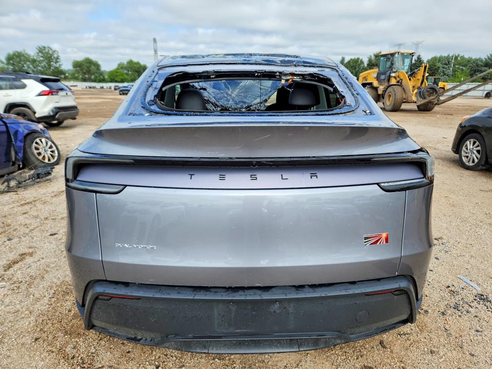 Foto 6 de la subasta – 2026 TESLA MODEL Y con VIN 7SAYGDEE7TF327272
