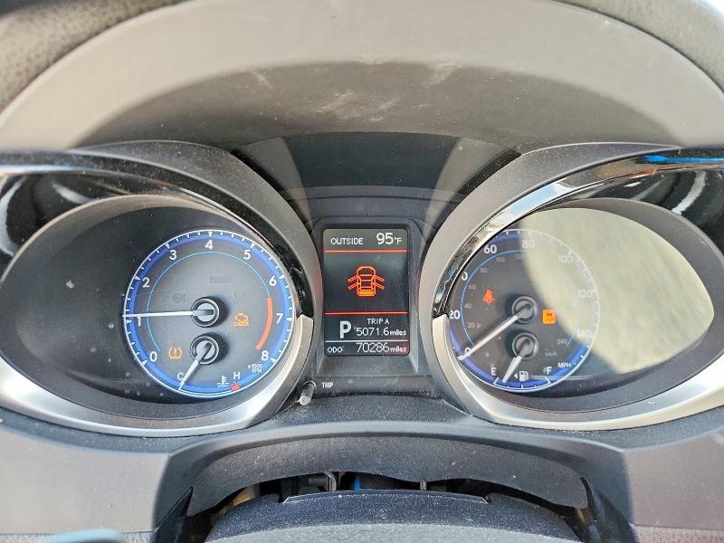 Photo 9 from auction – 2015 TOYOTA COROLLA with VIN 2T1BURHE1FC448764