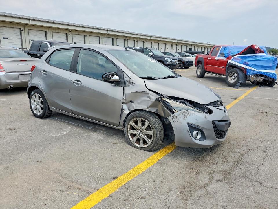 Photo 4 from auction – 2014 MAZDA MAZDA2 with VIN JM1DE1LY9E0174358
