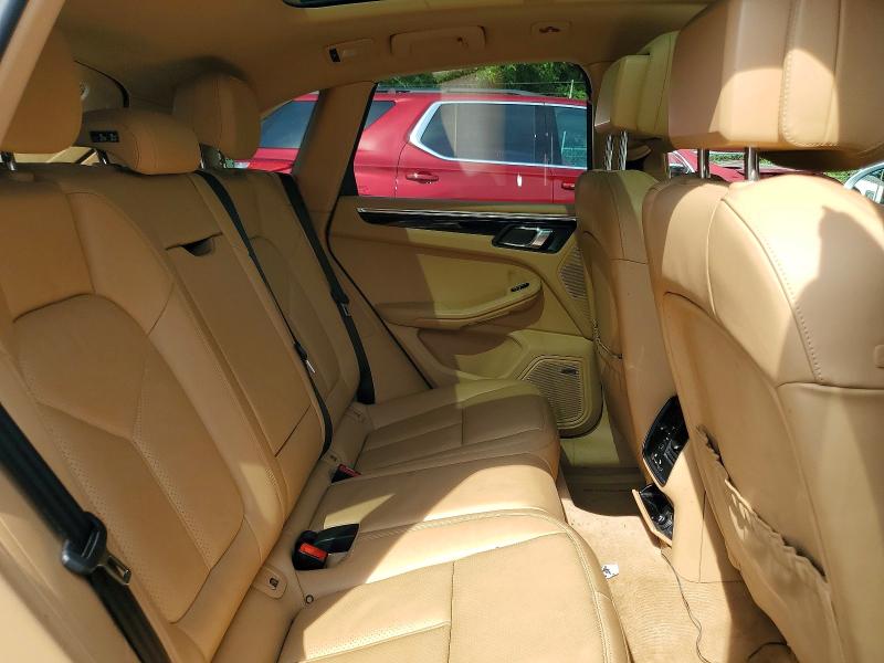 Photo 11 from auction – 2015 PORSCHE MACAN with VIN WP1AB2A58FLB44650