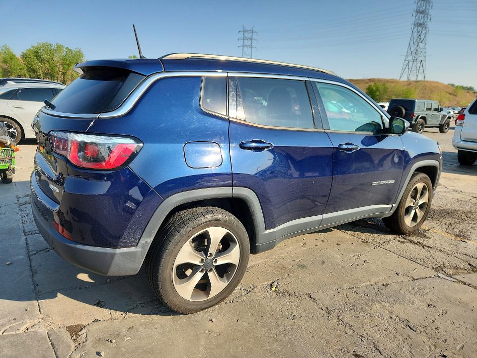 Photo 3 from auction – 2018 JEEP COMPASS with VIN 3C4NJDBB0JT360849