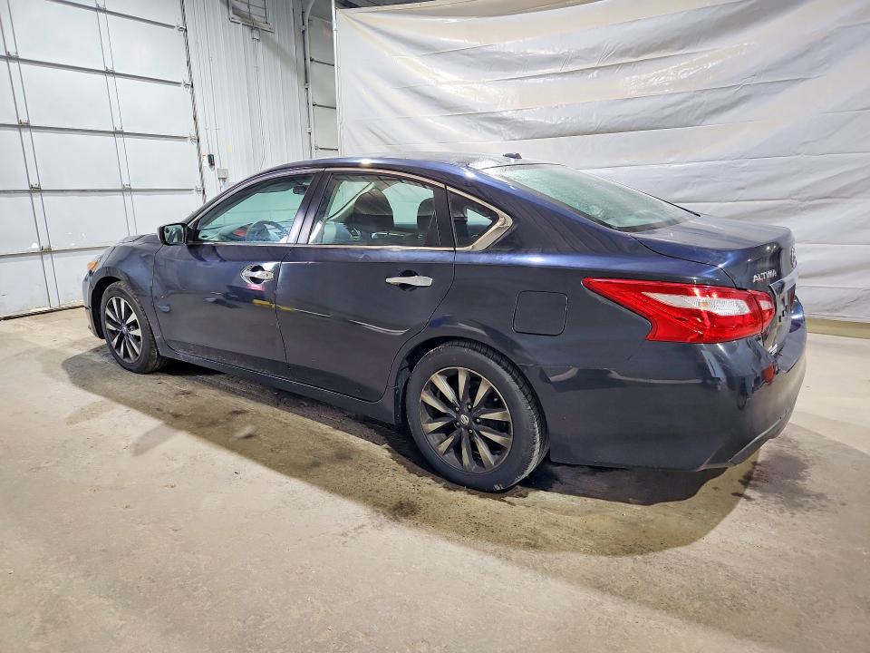 Photo 2 from auction – 2017 NISSAN ALTIMA with VIN 1N4AL3AP4HC126161