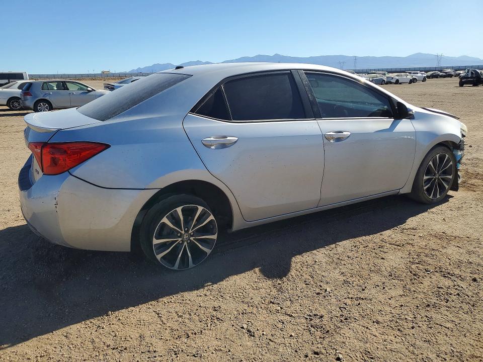 Photo 3 from auction – 2017 TOYOTA COROLLA with VIN 5YFBURHEXHP606330