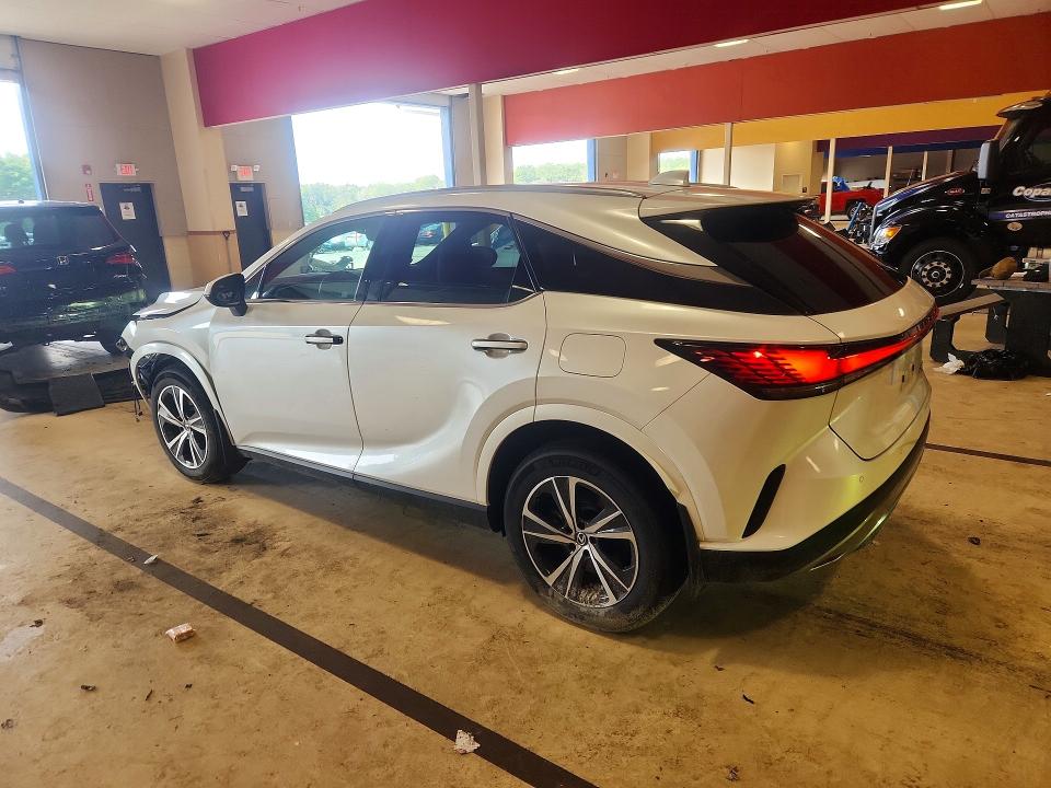 Photo 2 from auction – 2024 LEXUS RX 350H with VIN 2T2BBMCA4RC038148