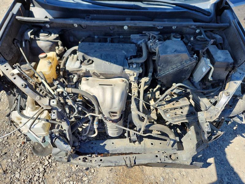 Photo 11 from auction – 2015 TOYOTA RAV4 with VIN JTMZFREV2FD064251