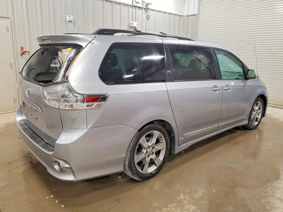 Zdjęcie 3 z aukcji – 2012 TOYOTA SIENNA z VIN 5TDXK3DCXCS255349