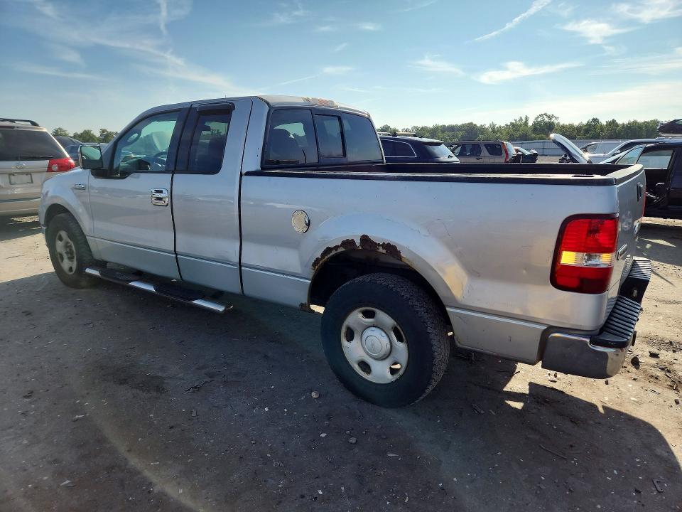 Photo 2 from auction – 2004 FORD F150 with VIN 1FTRX12WX4NB97195