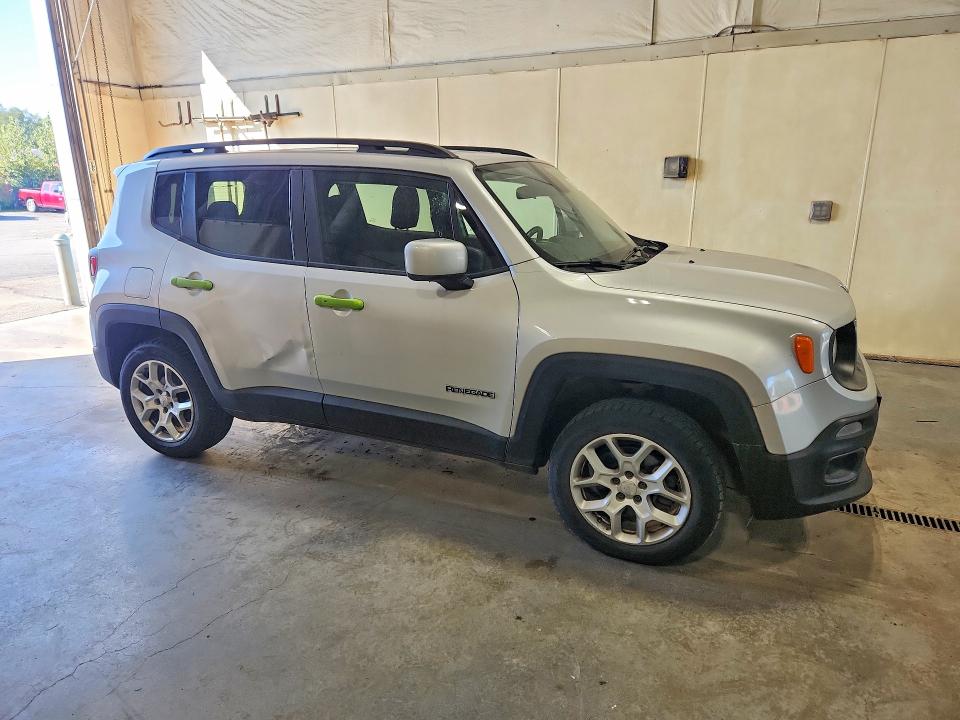 Photo 4 from auction – 2015 JEEP RENEGADE with VIN ZACCJBBT5FPB22255