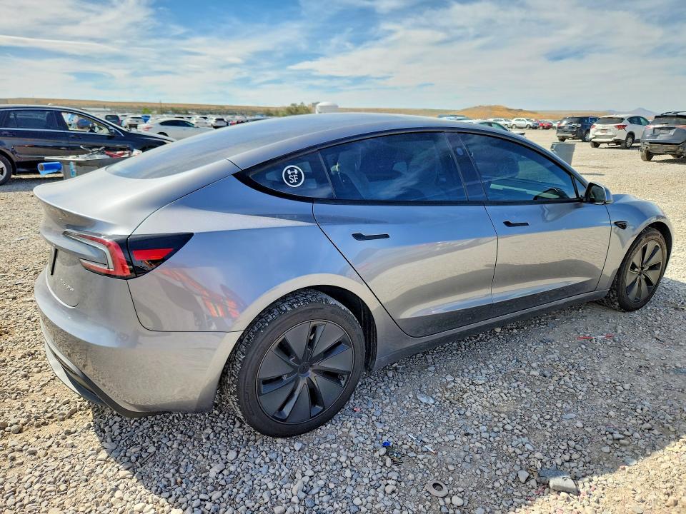 Zdjęcie 3 z aukcji – 2025 TESLA MODEL 3 z VIN 5YJ3E1EB9SF004177