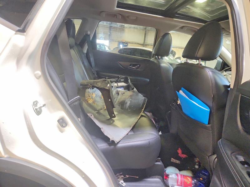 Photo 11 from auction – 2015 NISSAN ROGUE with VIN 5N1AT2MV4FC802177