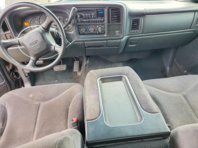 Photo 8 from auction – 2002 GMC NEW SIERRA with VIN 2GTEC19V021274730