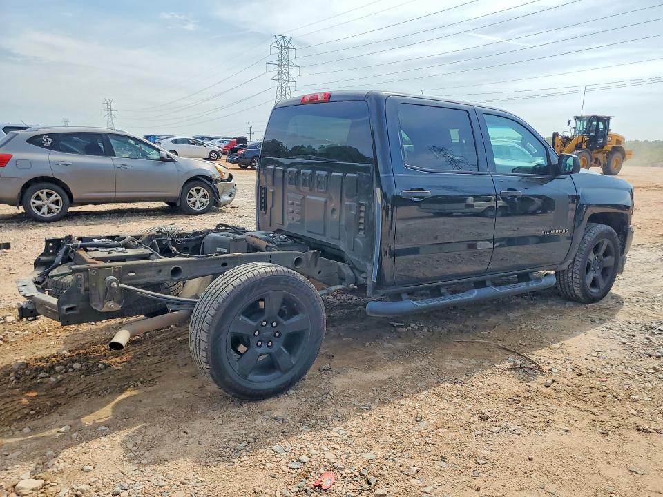 Photo 3 from auction – 2018 CHEVROLET SILVERADO with VIN 3GCPCPEH8JG231464