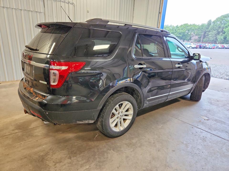 Photo 3 from auction – 2013 FORD EXPLORER with VIN 1FM5K7D95DGB47912