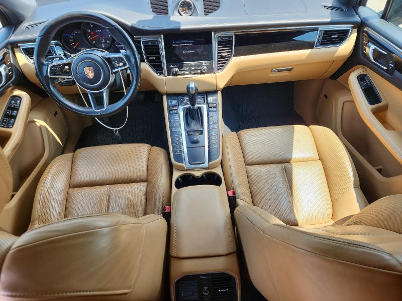 Photo 8 from auction – 2017 PORSCHE MACAN with VIN WP1AG2A59HLB55323