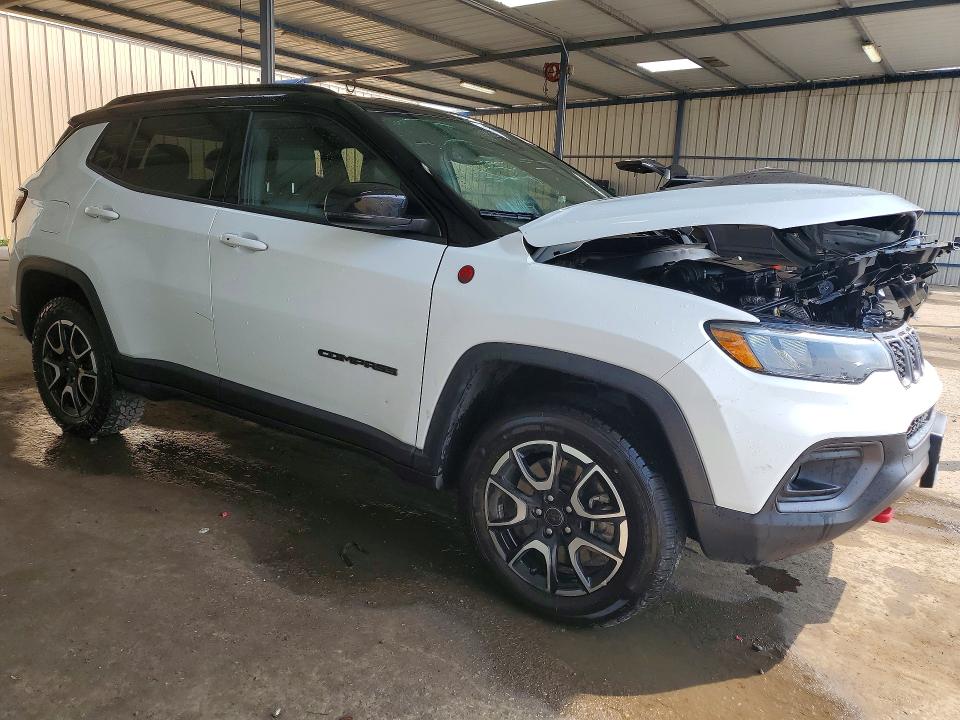 Photo 4 from auction – 2025 JEEP COMPASS with VIN 3C4NJDDN5ST558772