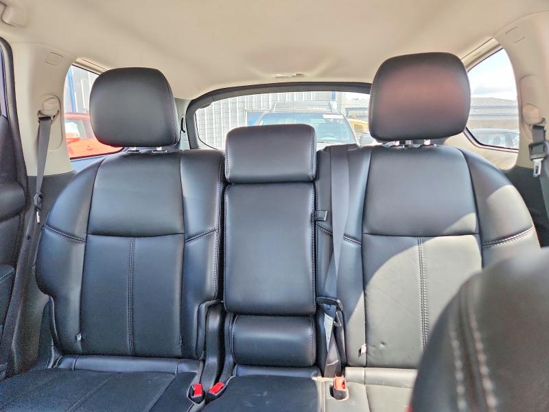 Photo 10 from auction – 2017 NISSAN PATHFINDER with VIN 5N1DR2MM3HC656229