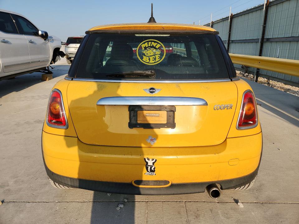 Photo 6 from auction – 2009 MINI COOPER with VIN WMWMF33509TU70997