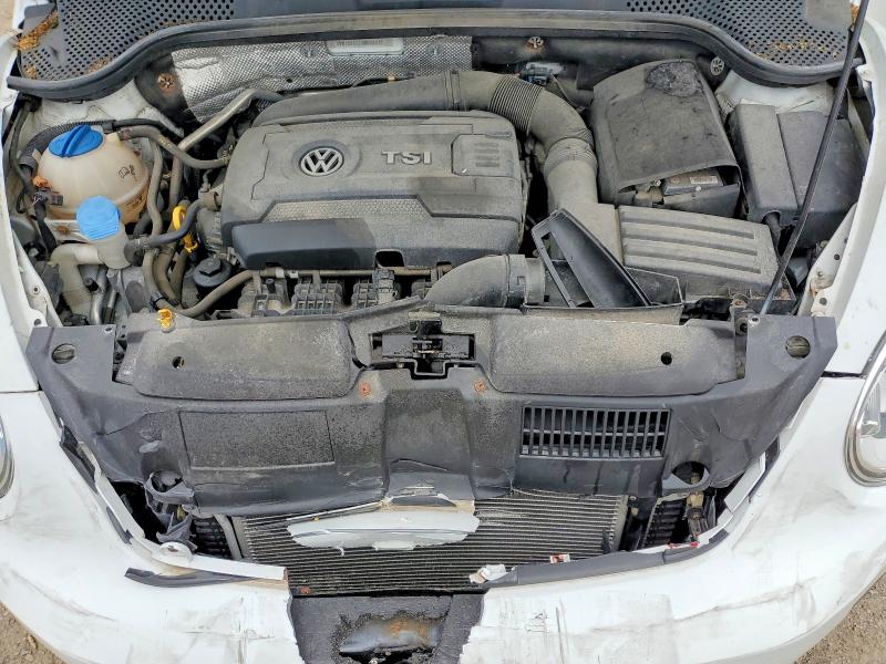 Photo 11 from auction – 2016 VOLKSWAGEN BEETLE with VIN 3VWJ07AT5GM604685