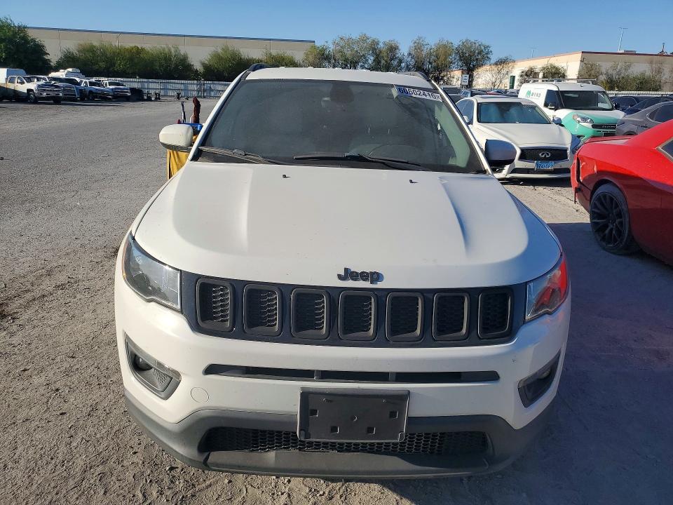 Photo 5 from auction – 2018 JEEP COMPASS with VIN 3C4NJCBB6JT248325