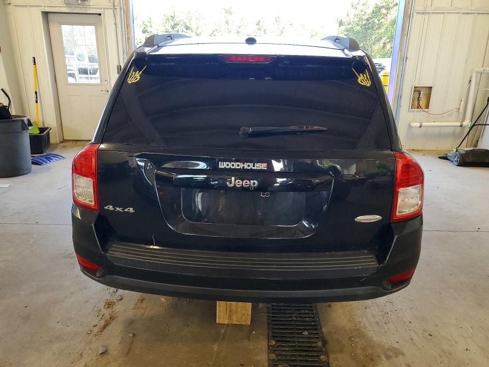 Photo 6 from auction – 2012 JEEP COMPASS with VIN 1C4NJDEB4CD514290