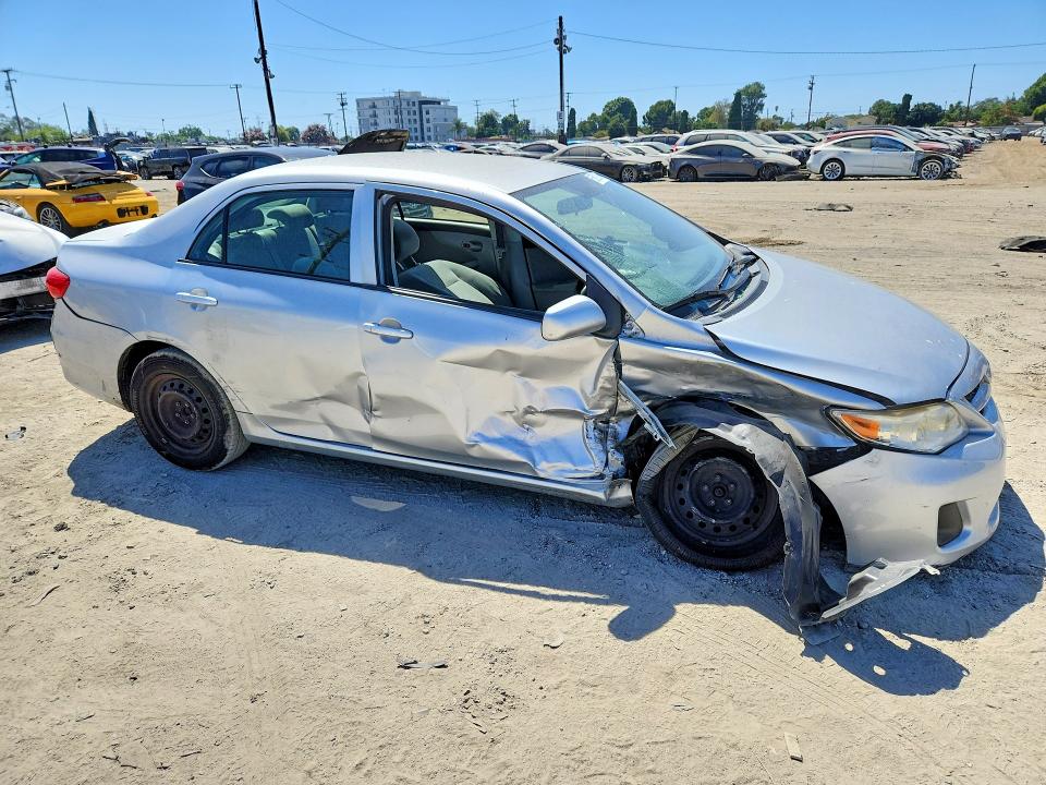 Photo 4 from auction – 2012 TOYOTA COROLLA with VIN JTDBU4EE8C9180174