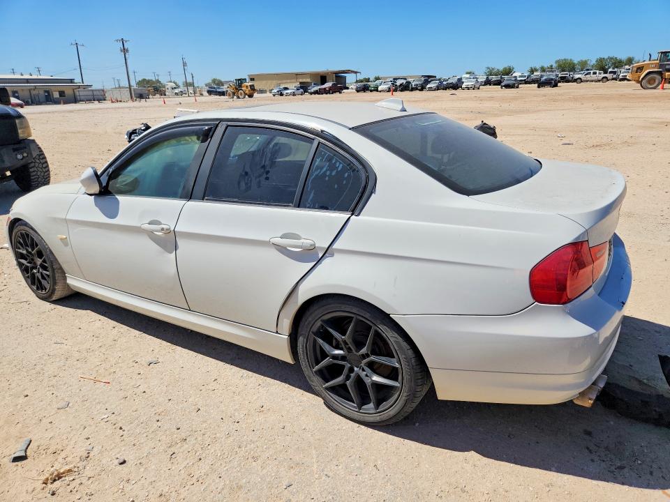 Photo 2 from auction – 2011 BMW 328 with VIN WBAPH7G57BNN07532