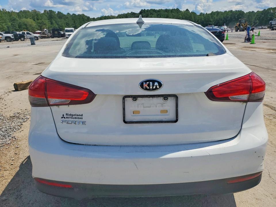 Zdjęcie 6 z aukcji – 2018 KIA FORTE z VIN 3KPFK4A76JE247149