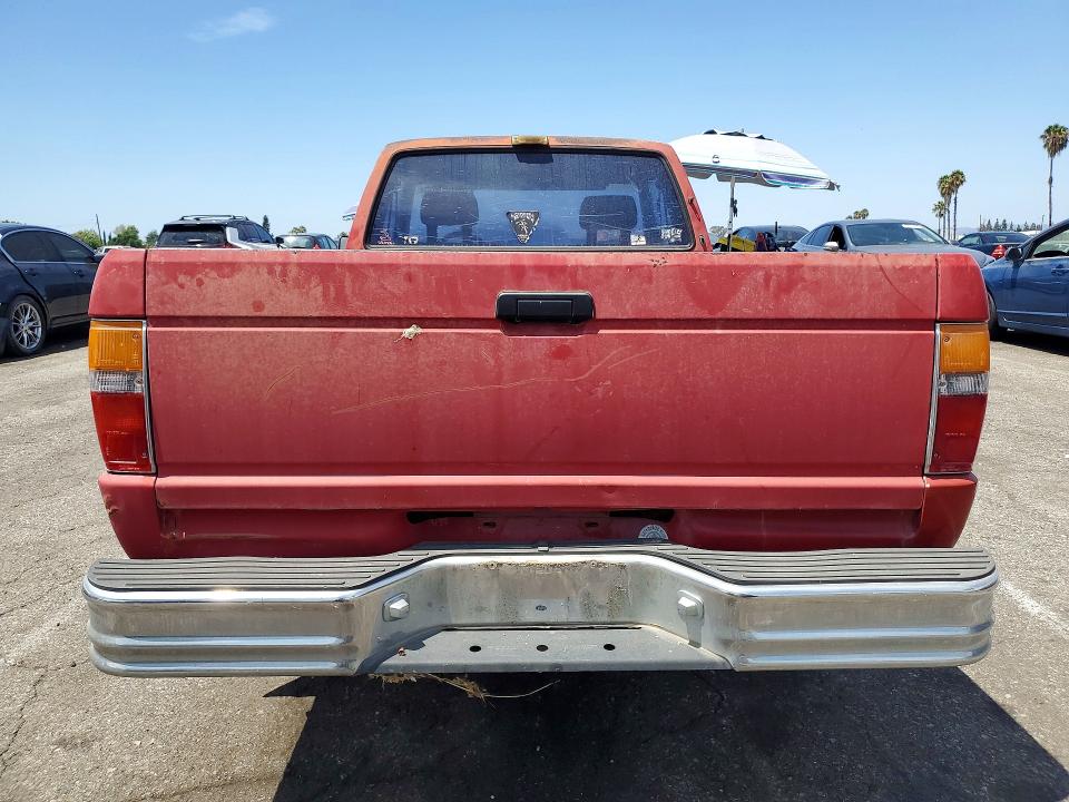 Photo 6 from auction – 1985 TOYOTA PICKUP with VIN JT4RN56D1F5045640